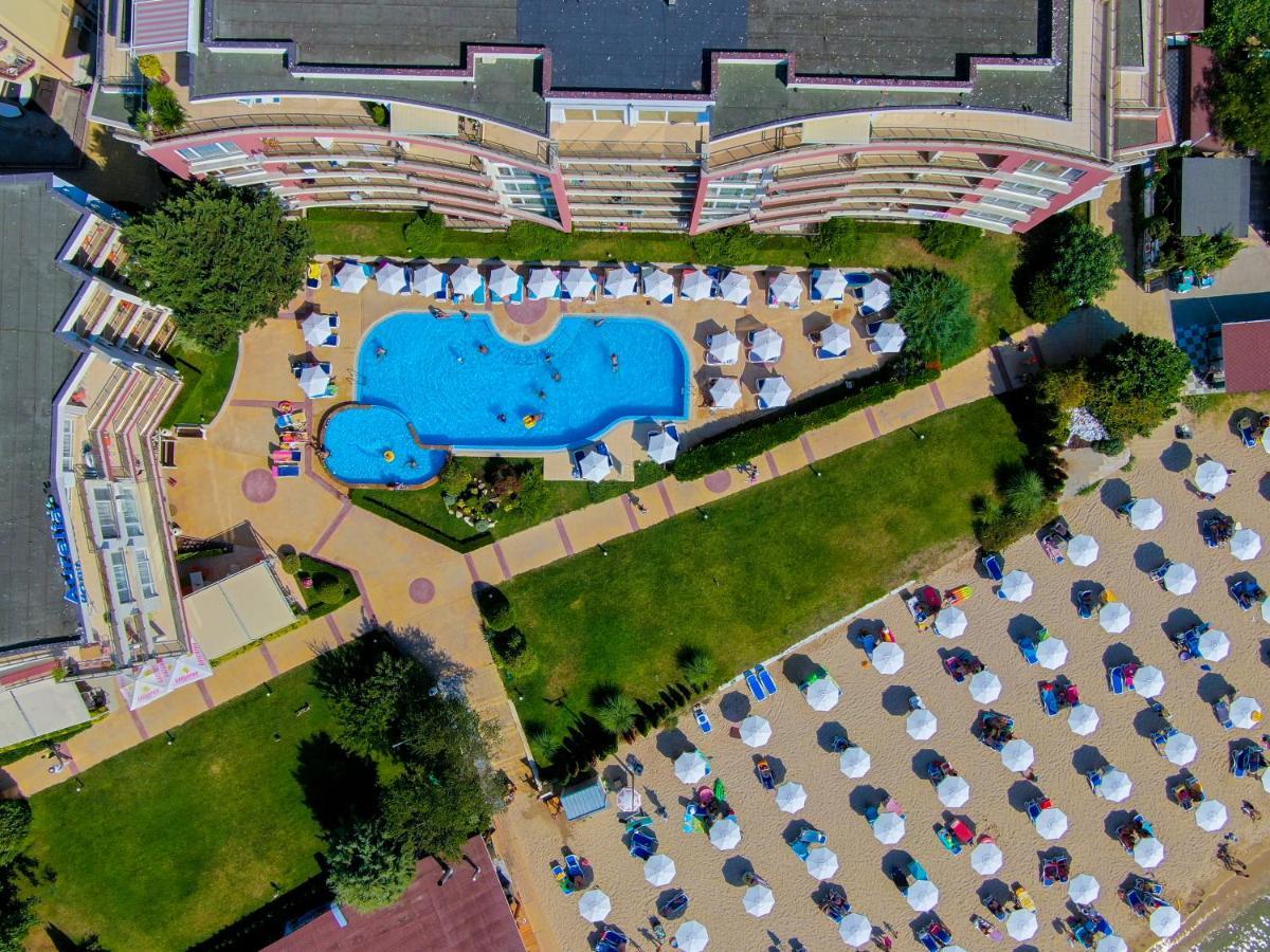 Aurelia Beach Complex Равда Екстер'єр фото