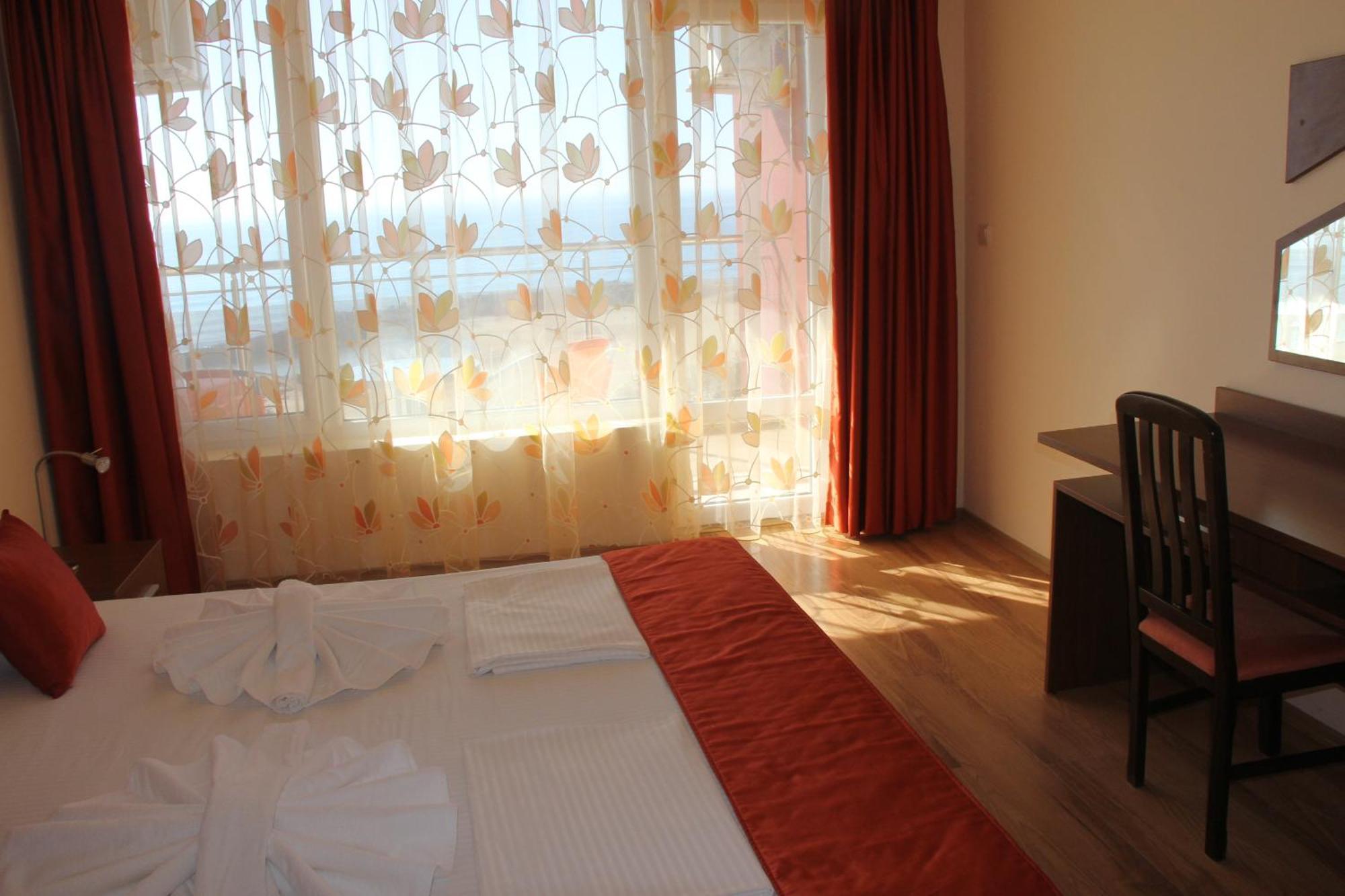 Aurelia Beach Complex Равда Екстер'єр фото