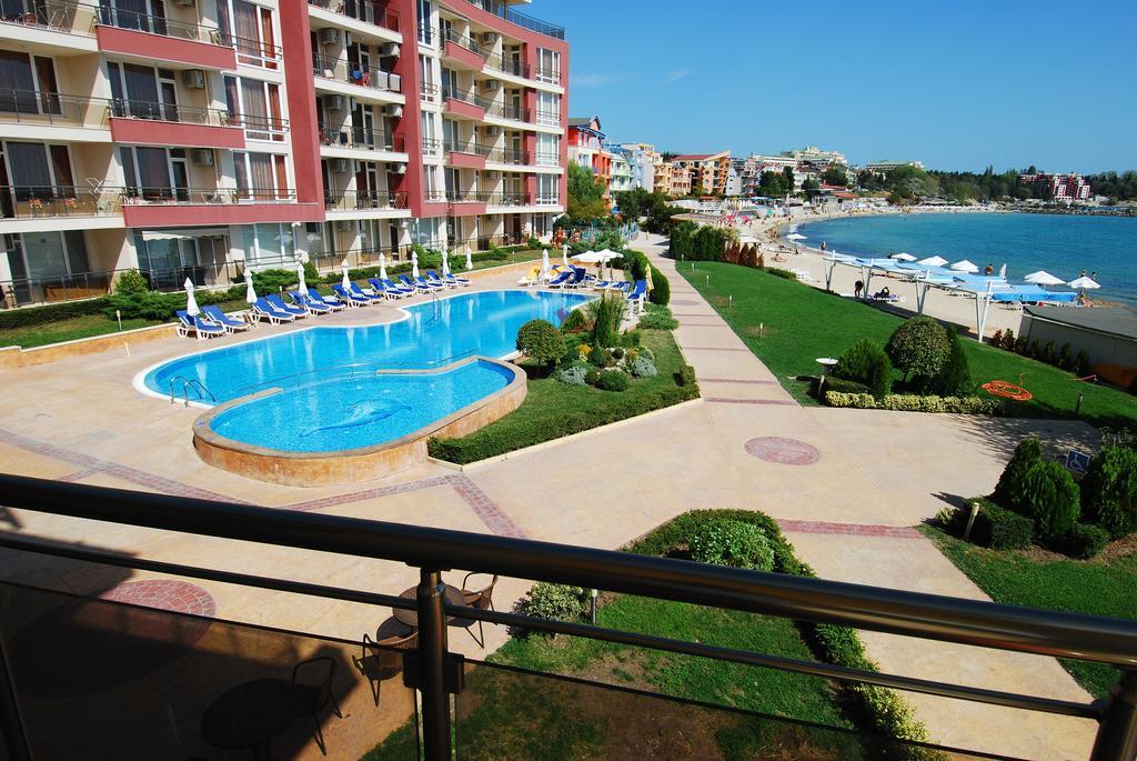 Aurelia Beach Complex Равда Екстер'єр фото