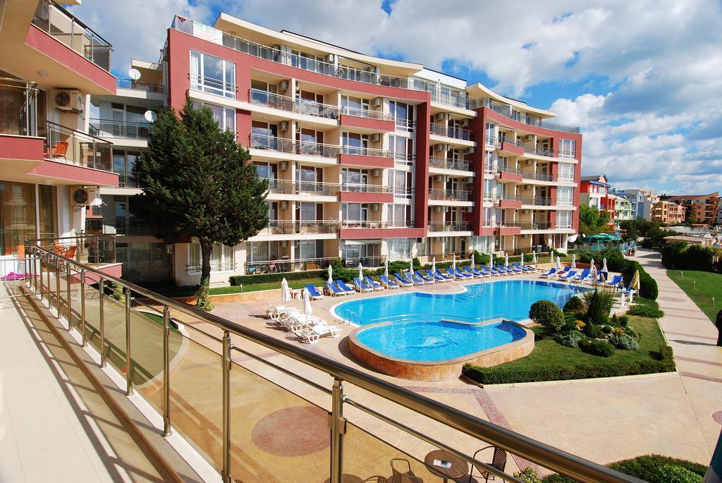Aurelia Beach Complex Равда Екстер'єр фото